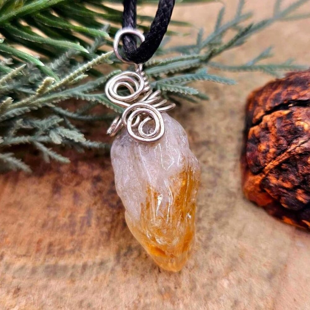 Nature Yellow Citrine Tooth Wire Wrapped Pendant Necklace